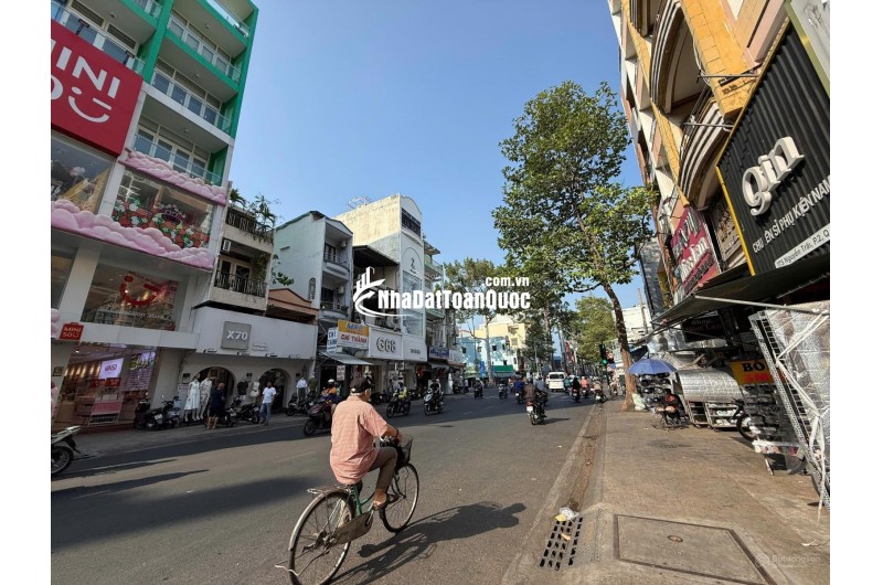 Cần cho thuê mặt bằng hoạt động trước mặt Nguyễn Trãi Q.5 TPHCM